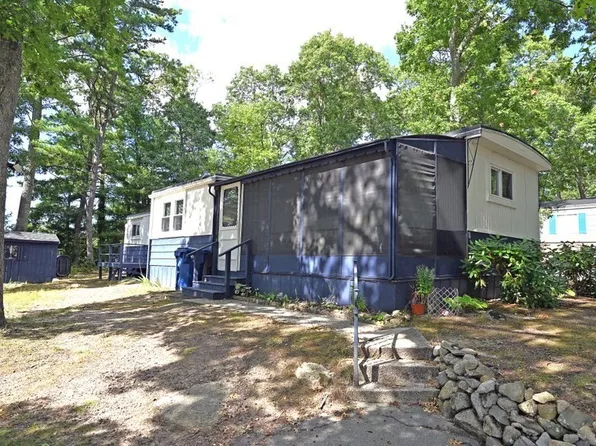 8 Timber Ln, Wareham, MA 02571