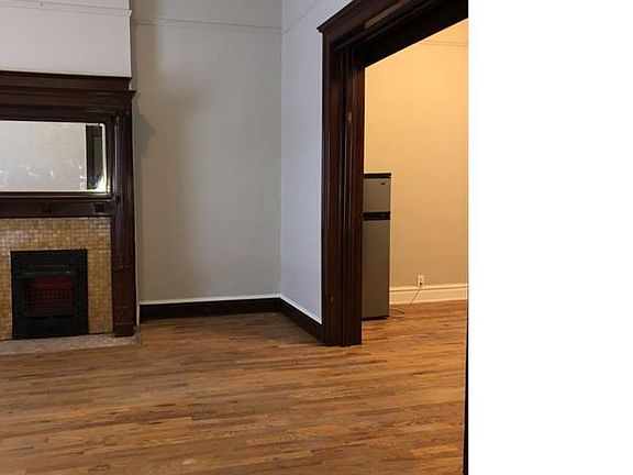 2nd image of 3353 W Warren Blvd Unit 1