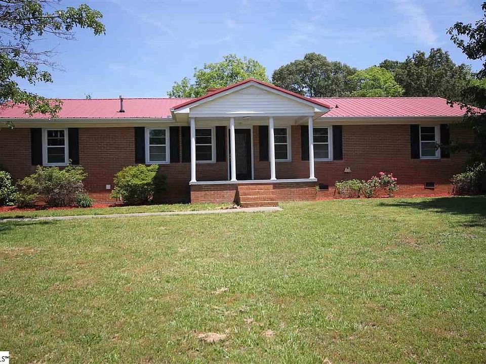 1st image of 101 Fairfax Dr