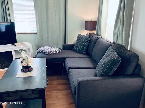 7 D Trail, Brick, NJ 08724