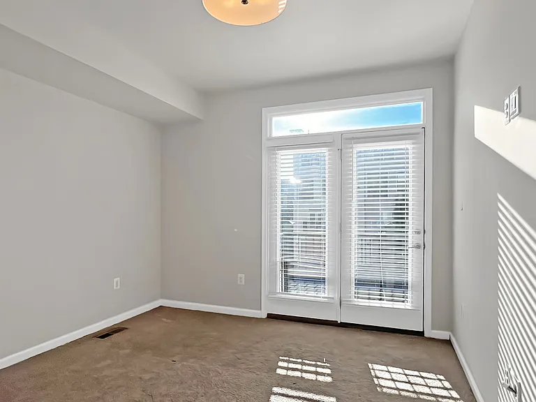 3201 Tribune Ct — Photo 9