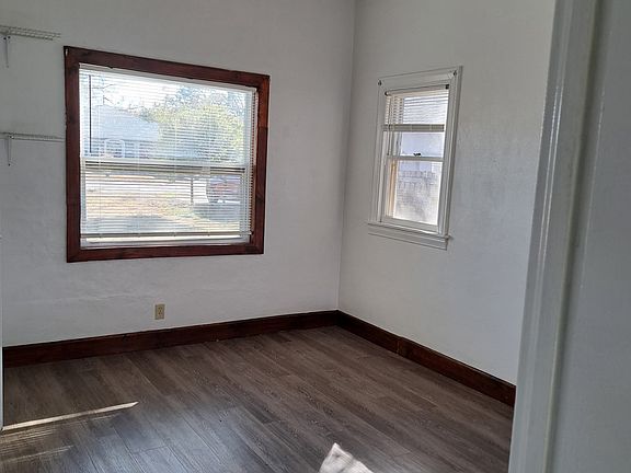 3rd image of 3707 42nd Ave N