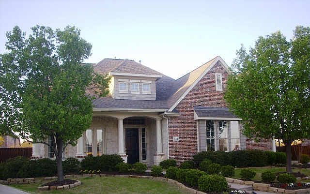 1st image of 912 Woodhaven Dr