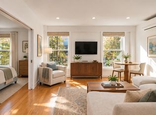 17 W 8th St APT 1F, New York, NY 10011