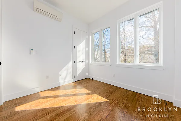 Rented by Brooklyn High Rise LLC | media 32