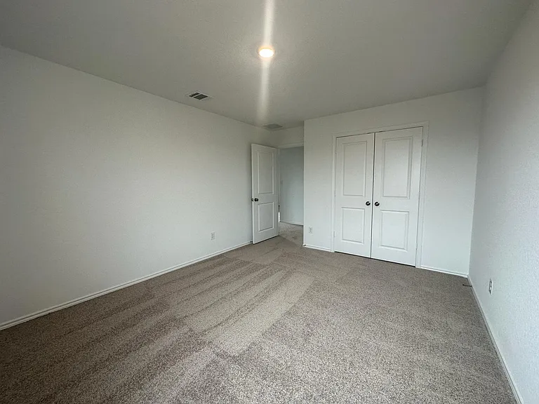 312 Sonterra Dr — Photo 22