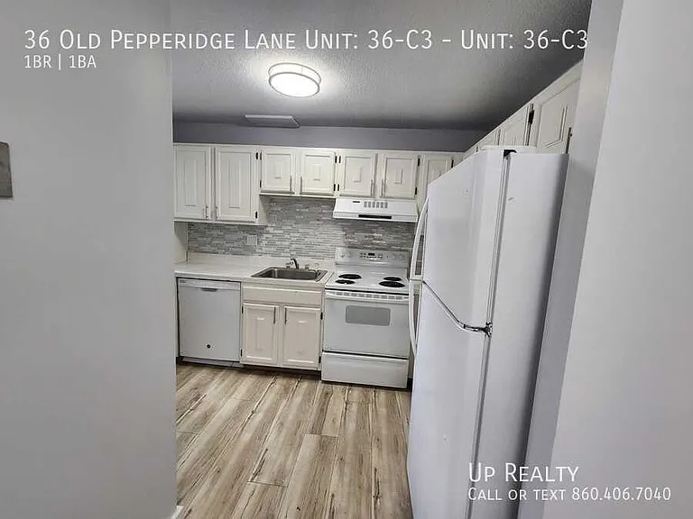 36 Old Pepperidge Ln #C3 — Photo 12
