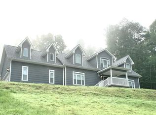 2000 Big Buck Ln, Middlesboro, KY 40965