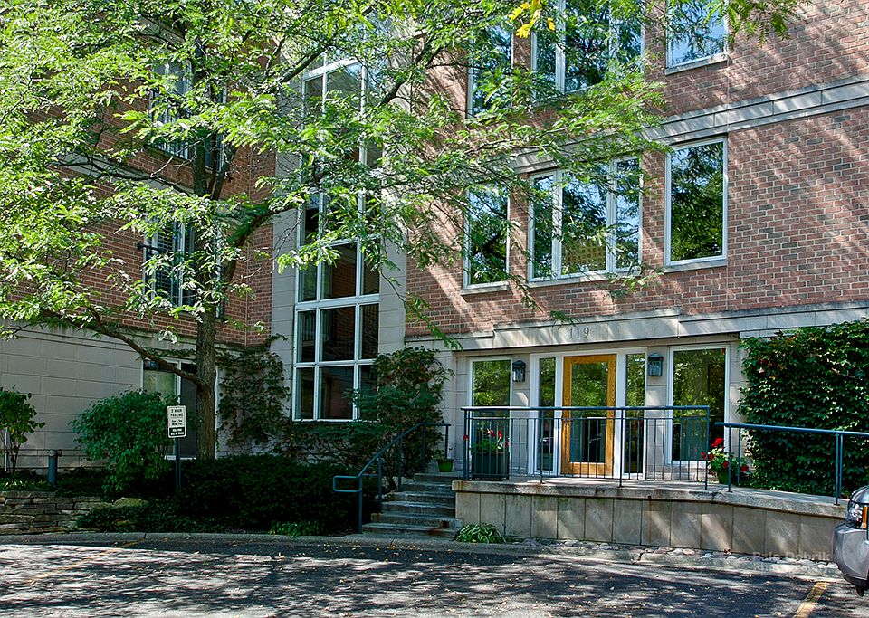 1st image of 119 E Laurel Ave APT 102