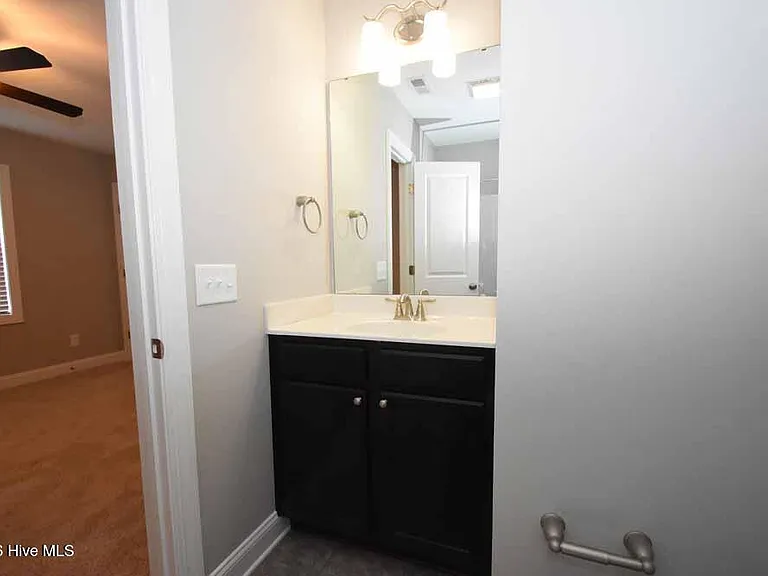 124 Chandler Dr #B — Photo 10
