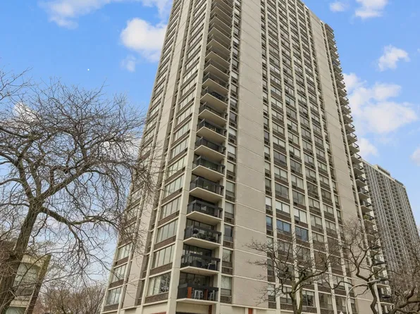 1455 N Sandburg Ter APT 2108b, Chicago, IL 60610