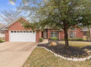 4421 Spring Branch Dr, College Station, TX 77845