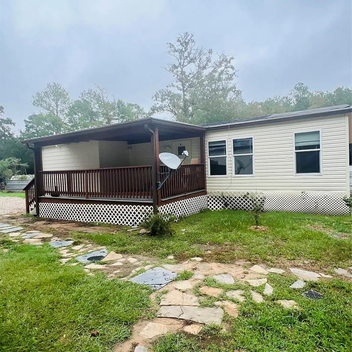2 bed, 2.0 bath, 520 sqft, $900 — Photo 2