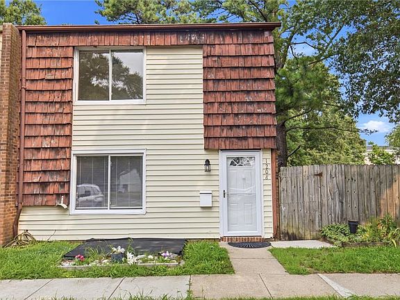 2nd image of 1208 Green Cedar Ln