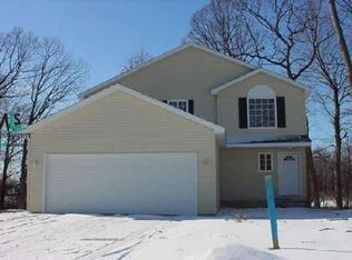 1231 Sherwood Frst, Waterford, MI 48327