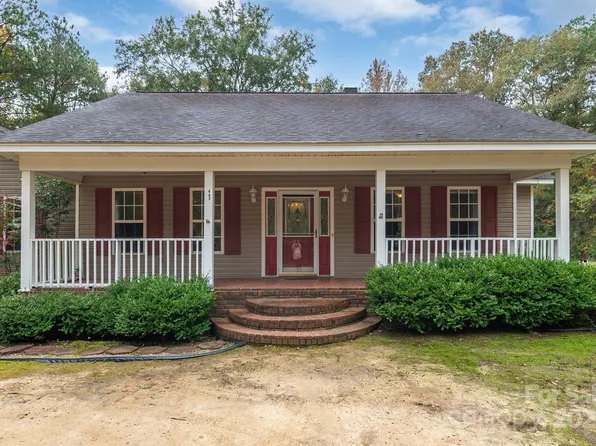 443 Sessions Rd, Elgin, SC 29045