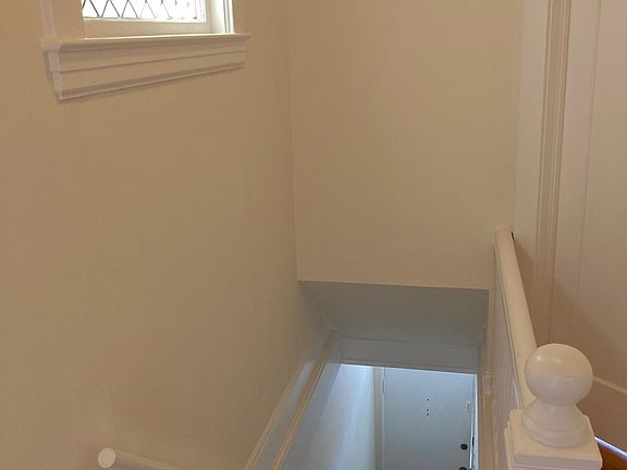 2nd image of 3052 Polk St #B