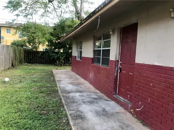 1038 NW 8th Ave, Fort Lauderdale, FL 33311