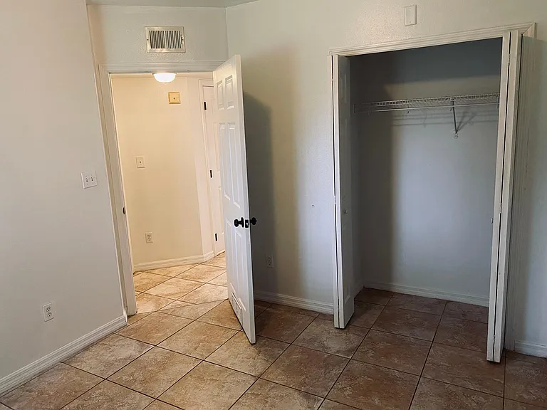 483 Las Cortes Ln #101 — Photo 13
