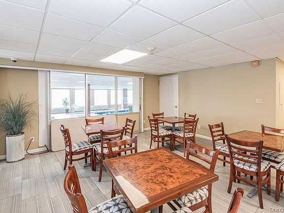 5th image of 600 Shore Road #3S