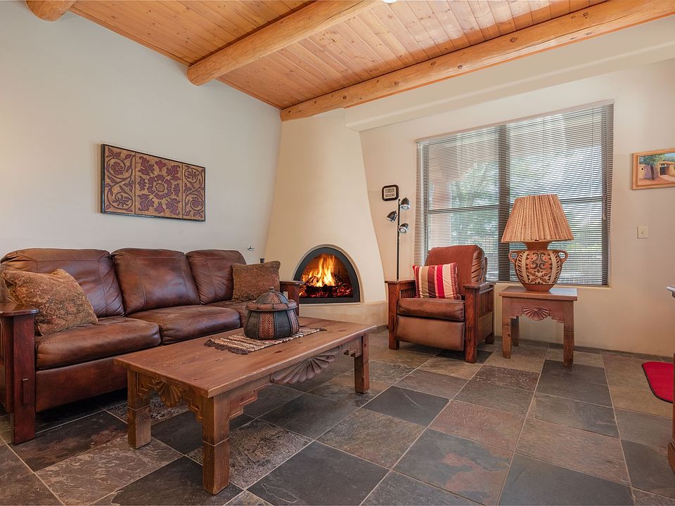 1st image of 1405 Vegas Verdes Dr #105