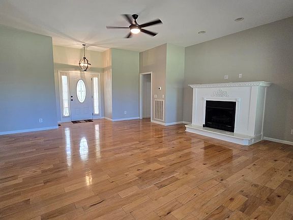 5th image of 1550 Eagle Landing Dr