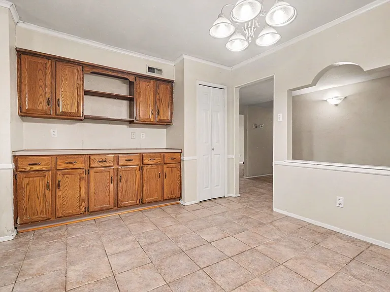 4237 Foliage Dr — Photo 6