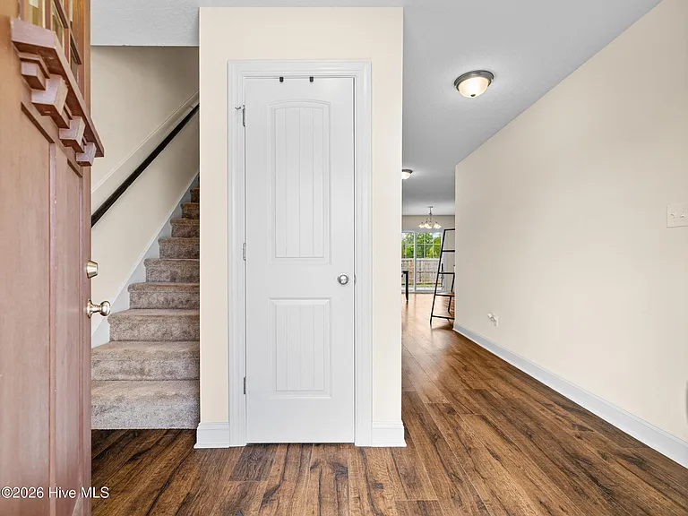 481 Worsley Way — Photo 11