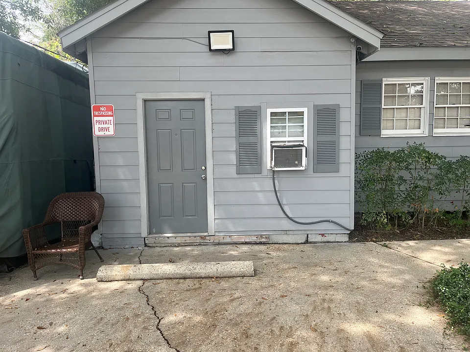 1241 S College Rd