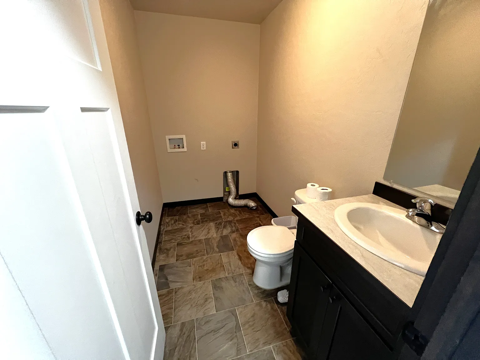 4 bed, 2.5 bath, 1632 sqft, $2,750 — Photo 2
