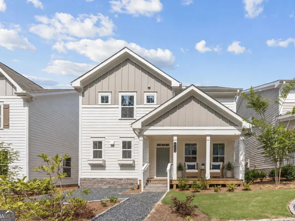 911 E Green Ln, Clarkston, GA 30021