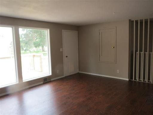 1st image of 2100-A Pullen St