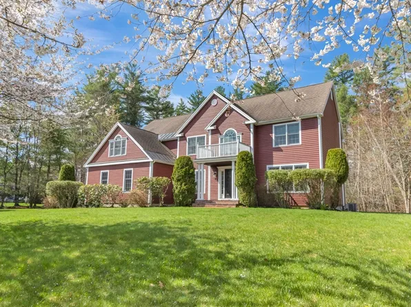 7 Tanglewood Dr, North Easton, MA 02356