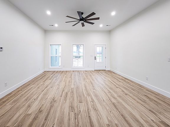 3rd image of 272 Joe Rogers Ln