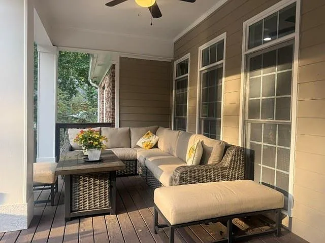 Newberry Ln — Photo 28