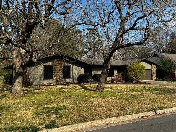 2617 N Stanton Ave, Fayetteville, AR 72703