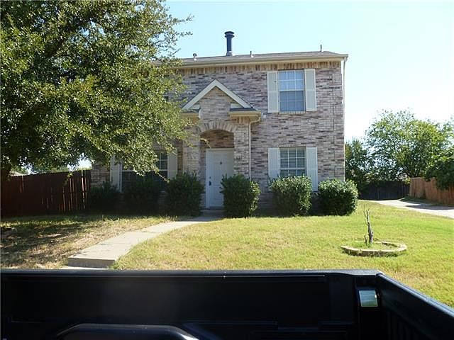 1st image of 901 Kathryn Dr