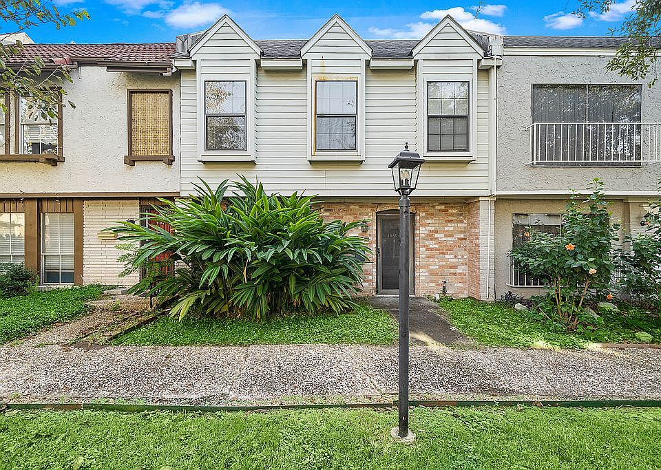 1st image of 10804 Briar Forest Dr #8-27