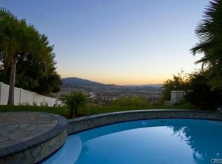 28211 Ridge View Dr, Santa Clarita, CA 91387