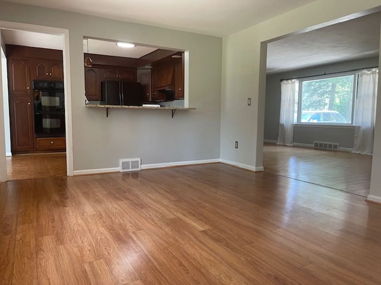 3 Bedroom / 1.5 Bath Home - East Rochester / Pittsford Area — Photo 3