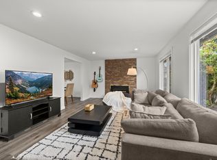12543 SE 72nd St, Renton, WA 98056
