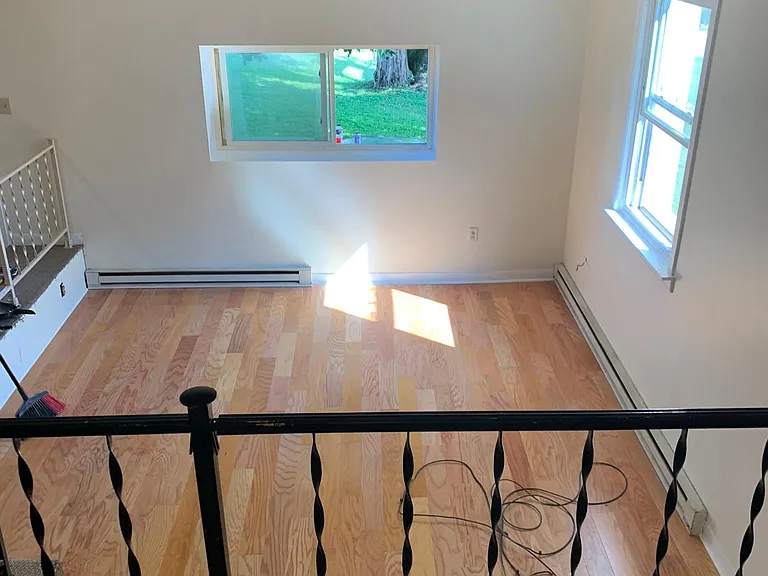 20 W Maple St #4 — Photo 3