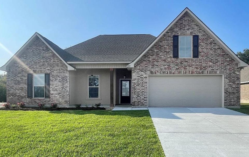 1st image of 205 Zachary Ln