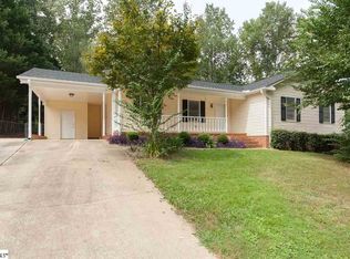 111 Quincy Dr, Greer, SC 29650