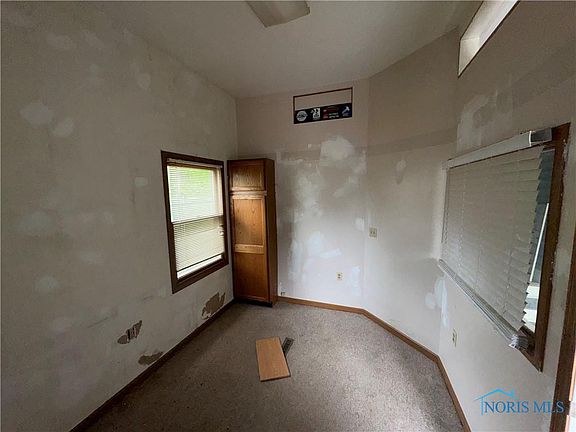 4th image of 1396 W Woodruff Ave