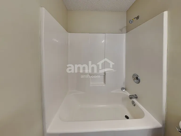 291 Beckenham Ln — Photo 17
