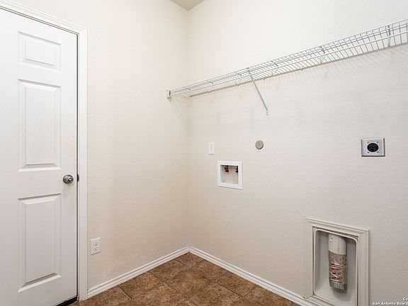 5th image of 11715 MEADOWOOD OAKS