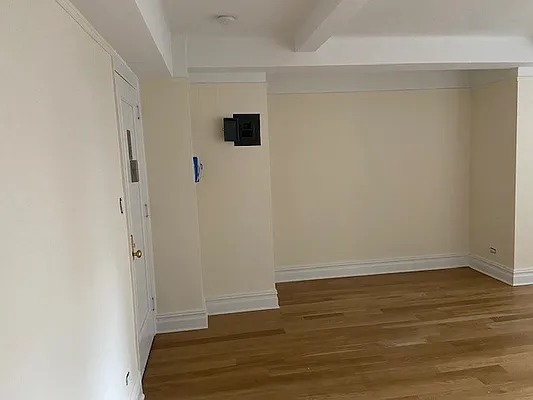 Rented by Cooper & Cooper Real Estate | media 9