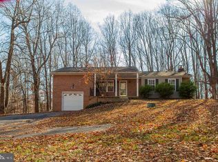 8610 Turkey Hill Rd, La Plata, MD 20646