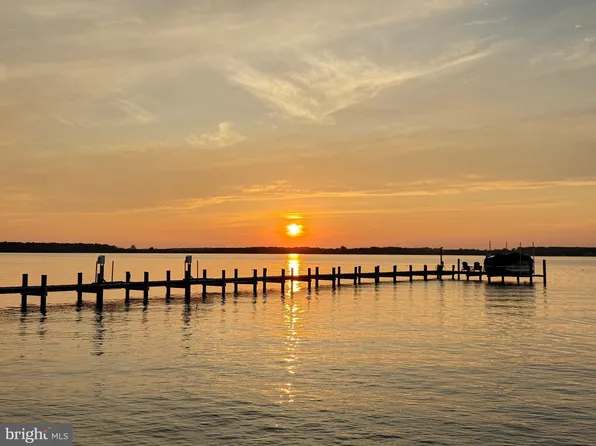 21055 Breton Beach Ct, Leonardtown, MD 20650